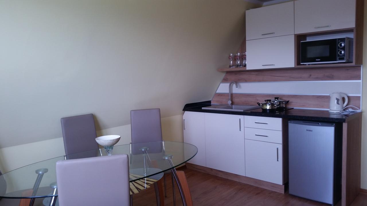 Janosik Apartment Bustryk Bagian luar foto