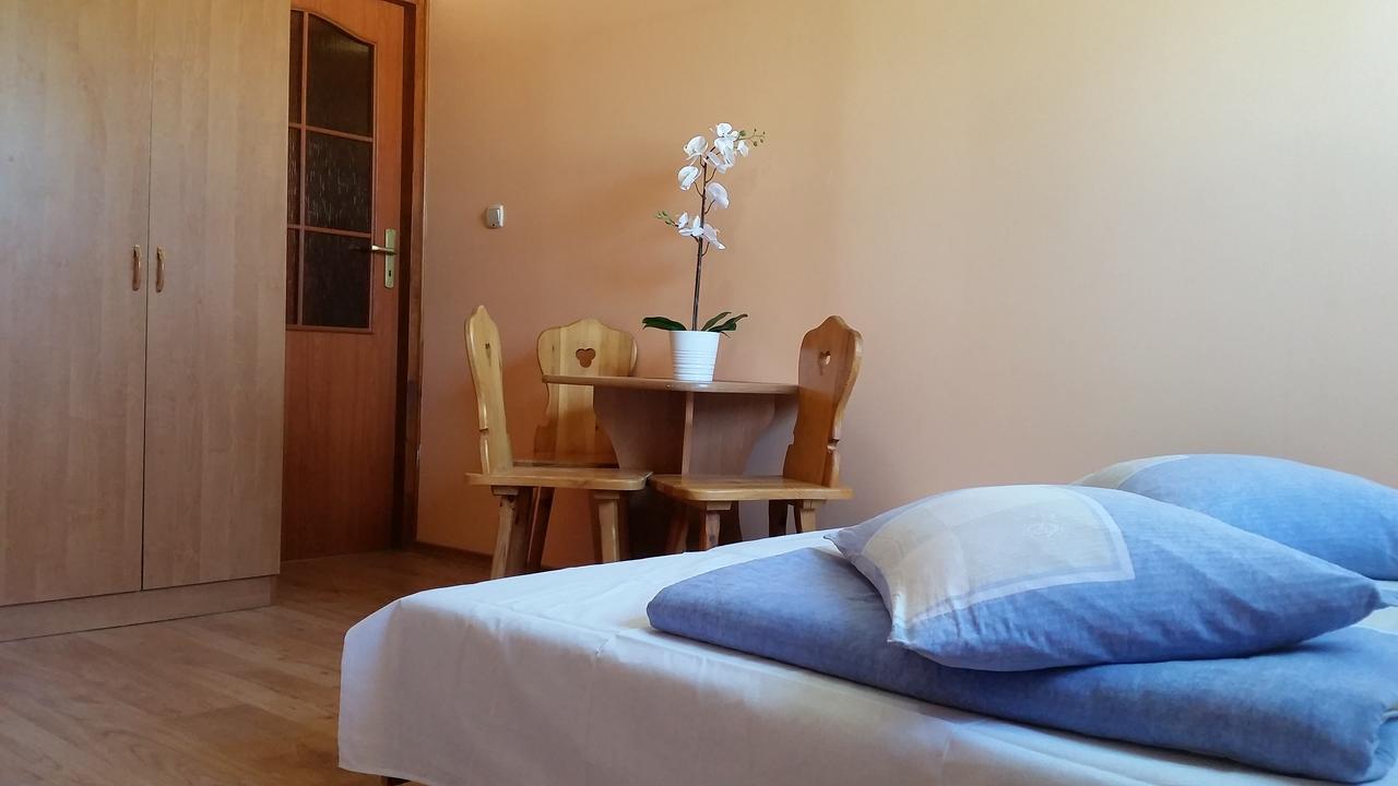 Janosik Apartment Bustryk Bagian luar foto