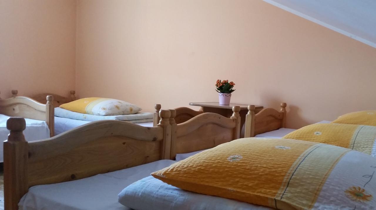 Janosik Apartment Bustryk Bagian luar foto